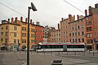Place Saint-Paul: Лионский троллейбус