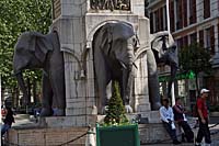 фонтан "Слоны"