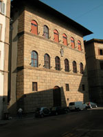 Палаццо Антинори на Пьяцца Антинори - святое место для люьителей тосканских вин 