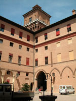 внутренний двор Castello Estense