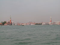 слева - S.Giorgio Maggiore, справа - San Marco