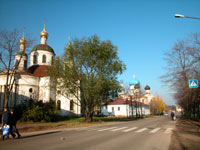 Богоявленский монастырь, Ростовская улица